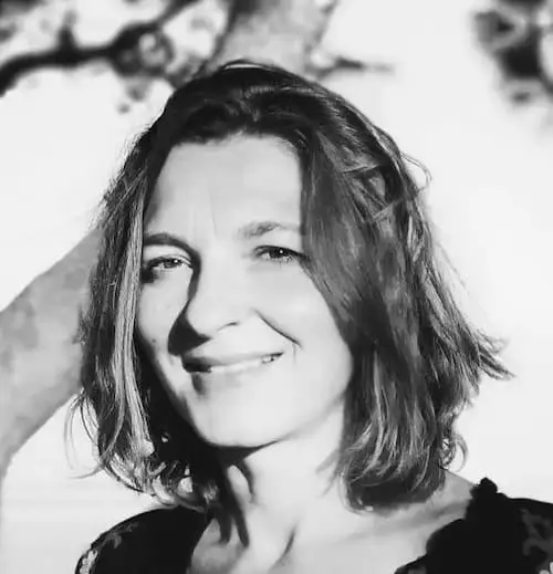 Portrait d'Isabelle Guitard, hypnothérapeute à Nantes